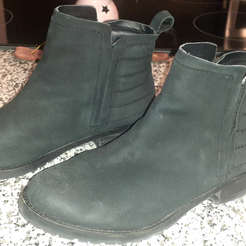 - Steve Madden Black Booties
